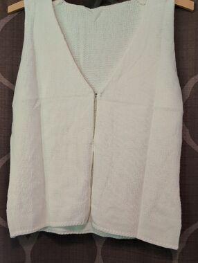 Cream V-Neck Knit Women's Sweater Vest